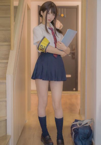 客厅丝袜麻麻被进进出出观_高清免费在线观看